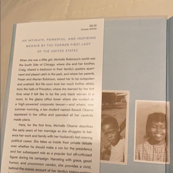 Becoming by Michelle Obama ~ Excellent Condition - Picture 5 of 5
